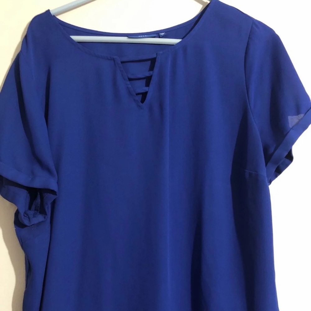 Women’s plus size blouse
